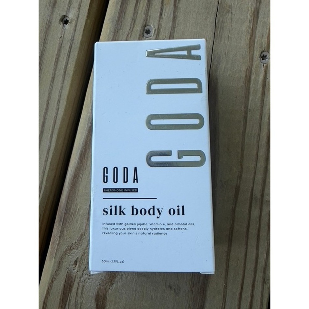 GODA Silk Body Oil - New in Package 1.7 oz 50mL jojoba almond vitamin E - Picture 3 of 6